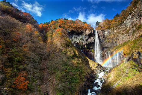 Autumn at Kegon Falls | 紅葉の華厳滝、奥日光（中禅寺湖） This is Kegon Falls… | Flickr