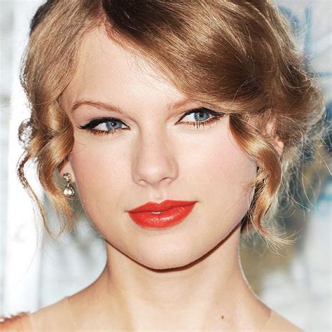 5 Taylor Swift-Approved Red Lipsticks