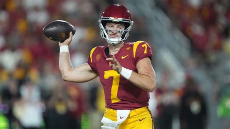 Did USC QB Miller Moss earn starting job with record-setting bowl ...