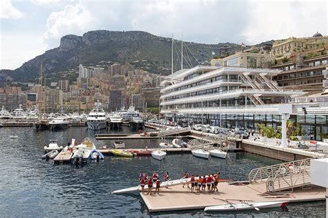 Yacht Club de Monaco / Foster + Partners | ArchDaily