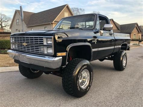 1984 Chevrolet Silverado 4X4 Lifted Square Body Pickup Truck for sale ...