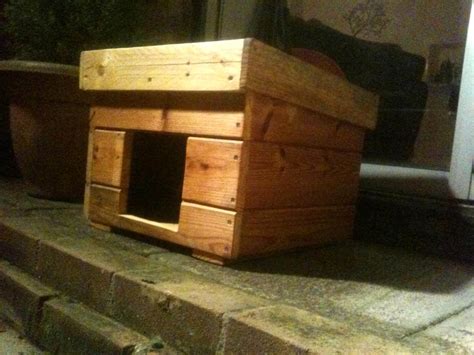 Upcycled Pallet Cat House | 101 Pallets