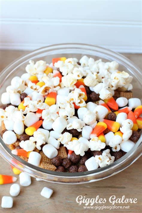 Easy Halloween Chex Mix