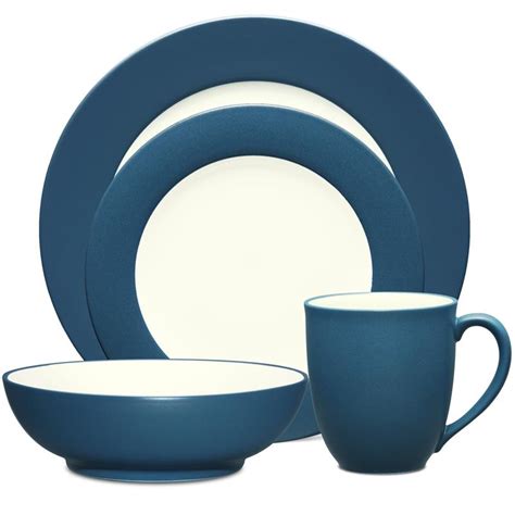 Noritake Colorwave Blue Place Setting