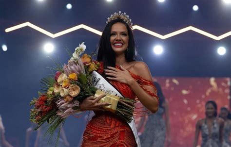 #FiveThingsYouNeedToKnow: Natasha Joubert crowned Miss South Africa 2023| East Coast Radio