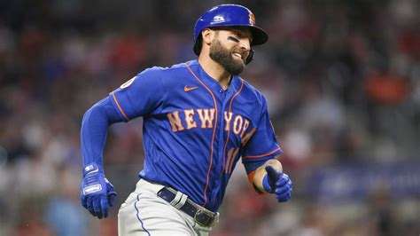 Mets OF Kevin Pillar speaks to media following Monday's injury