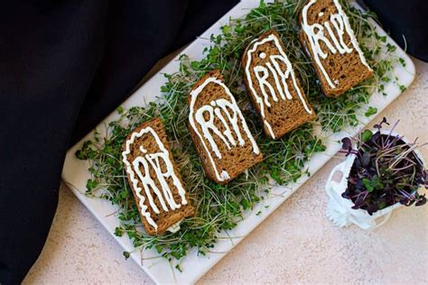 Easy Halloween Sandwich Recipe: Spooky RIP Tombstones