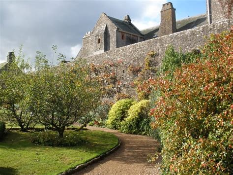 Compton Castle | Devon Coast