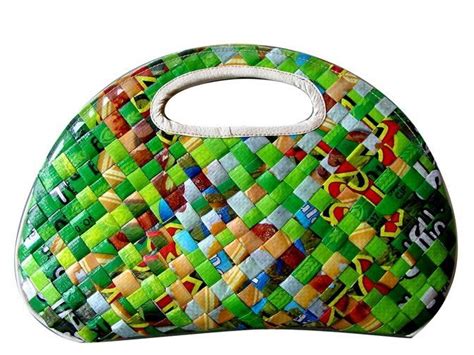 made by recycle - Google Afbeeldingen | Plastic bag crafts, Recycle bag, Craft bags