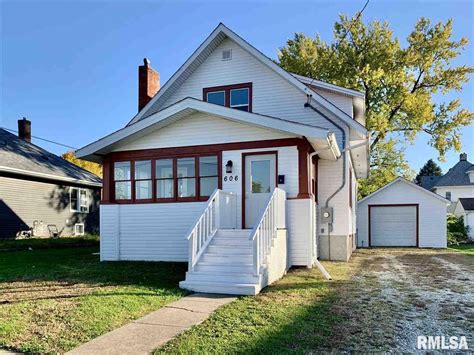 606 W Adams St, Abingdon, IL - 4 Bed, 2 Bath Single-Family Home - 20 ...