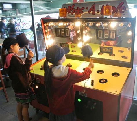 Whack-a-mole - Urban Circus Events