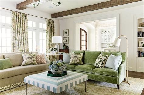 What Color Rug Goes With Sage Green Sofa | Homeminimalisite.com