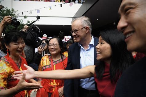 Lowy poll finds Chinese-Australian views differ on AUKUS, Taiwan and Xi Jinping