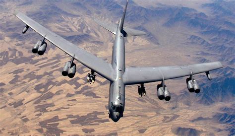 Arsenal Plane: The Many Lives of America's Mighty Boeing B-52 Stratofortress | The National Interest