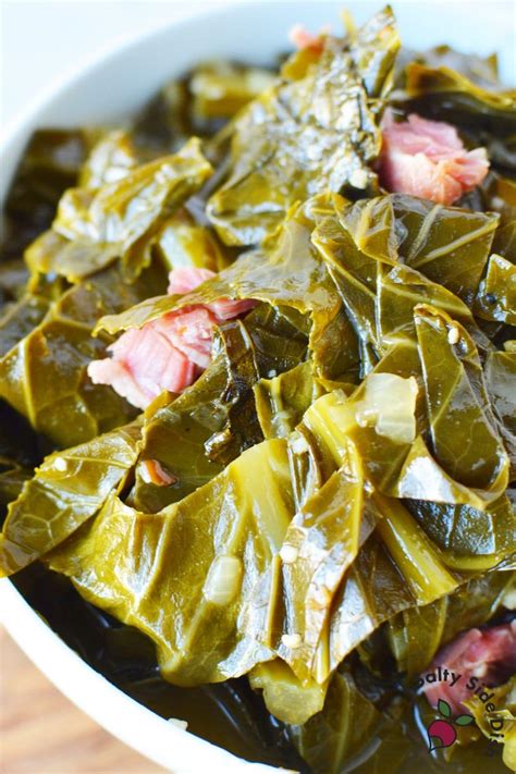 Slow Cooked Southern Collard Greens {with Ham Hock} | Easy Side Dishes