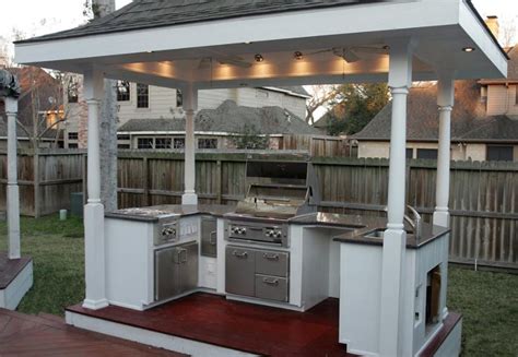 Outdoor Kitchen Ideas on a Budget