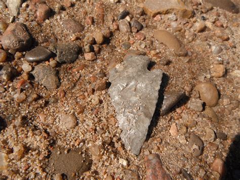 Another beautiful point found on the Arkansas River in Ponca City. Arrowheads Artifacts, Indian ...