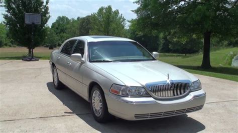 HD VIDEO 2006 LINCOLN TOWN CAR SIGNATURE FOR SALE SEE WWWSUNSETMILAN.COM - YouTube