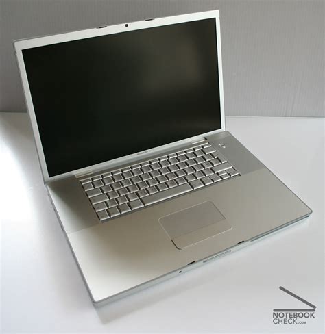 Review Apple MacBook Pro 17 inch - NotebookCheck.net Reviews