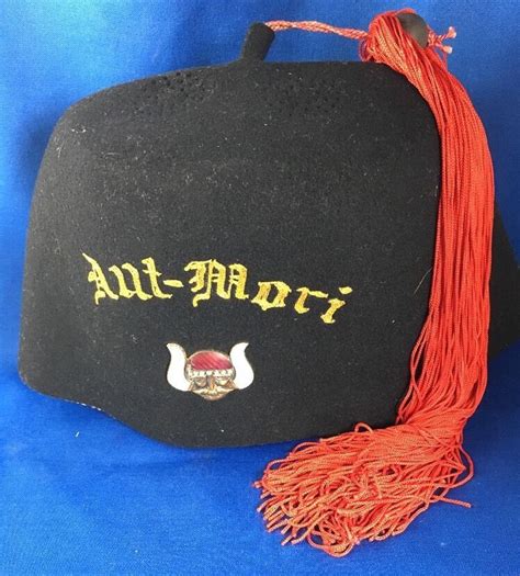 Shriners Fez Hat Aut Mori Red Tassel by Gemsco Vintage Wool with Pin | Vintage wool, Tiki ...