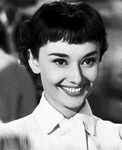 Audrey Hepburn (gif) CLICK TO SEE Audrey Hepburn, William Wyler, Roman Holiday, Ava Gardner ...