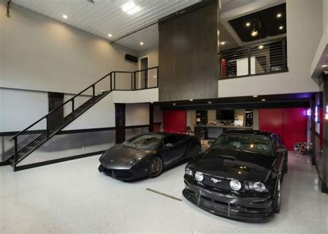 28 Modern Garage Paint Ideas to Get Inspired