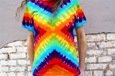 Posts about How to on Up and Dyed | Tie dye shirts, Diy tie dye shirts, Tie dye t shirts