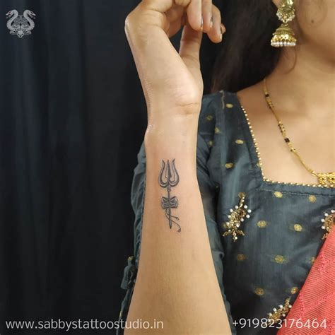 Wrist Trishul Tattoo Small - img-dink