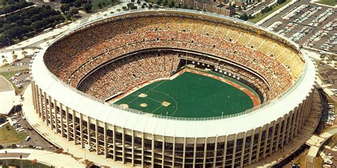 Phillies Alumni: Veterans Stadium firsts, lasts