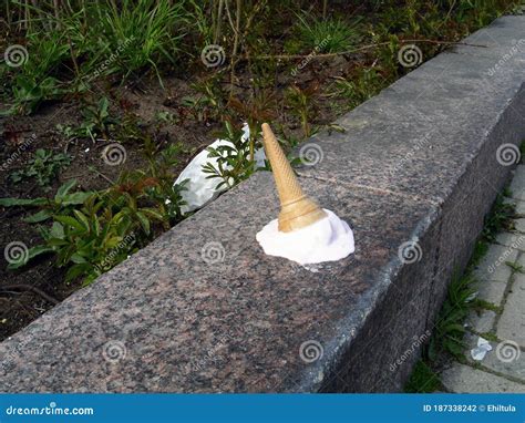 Dropped Ice-cream in Summertime Outdoors Stock Photo - Image of slip, diagonal: 187338242