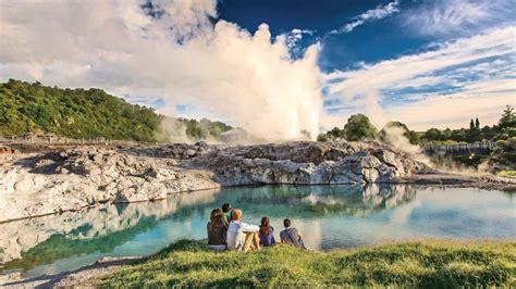 Te Puia Geothermal Valley & Skyline Combo Tour - Rotorua Full Day Tour