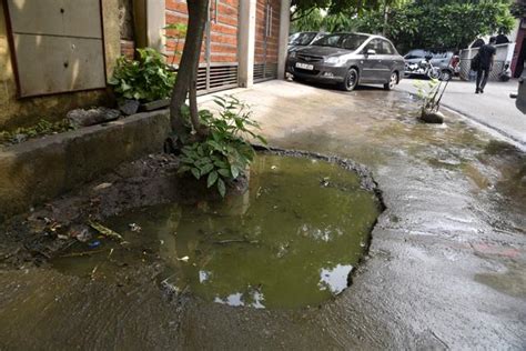 Sewage overflow troubles Defence Colony | Latest News Delhi - Hindustan ...