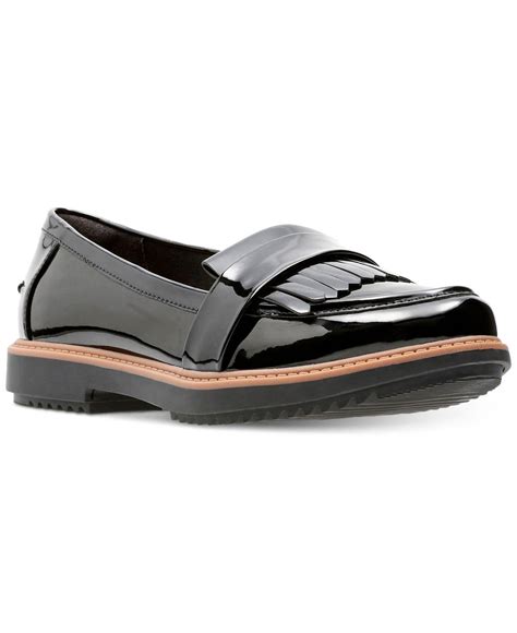 Clarks Women's Raisie Theresa Loafers in Black - Lyst