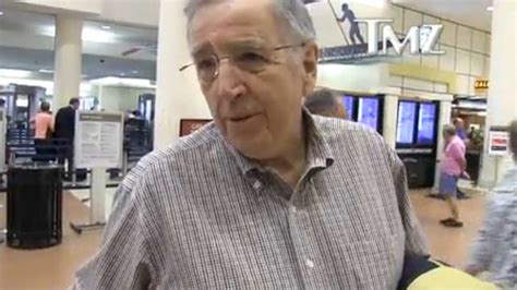 Brent Musburger contradicts ESPN-issued apology during interview at PBIA