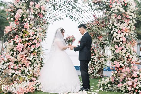 Outdoor Garden Wedding In Da Lat - Record Memorable Moments