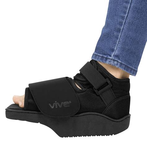 Buy ViveVive Offloading Post-Op Shoe - Forefront Wedge Boot for Broken Toe Injury - Non Weight ...