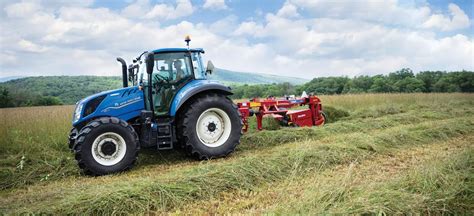 T5 Series - Versatile Tractors | New Holland