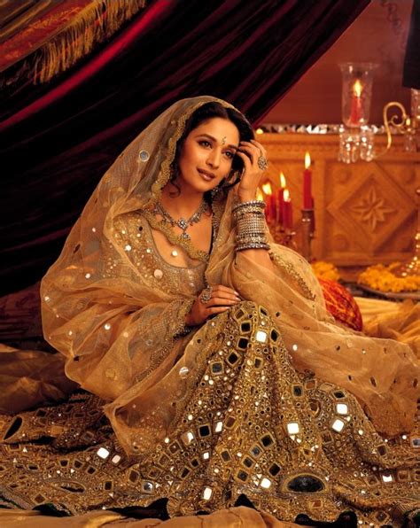 25+ bästa Madhuri Dixit idéerna på Pinterest | Bollywood och Aishwarya Rai