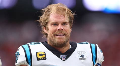 Report: Greg Olsen Signs One-Year Deal With Seahawks | WKKY Country 104.7