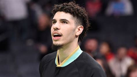 Hornets' LaMelo Ball carried off with ankle strain, ruled out %%page ...