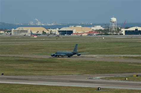 MacDill runway construction: minor effect on mission > MacDill Air Force Base > Article Display