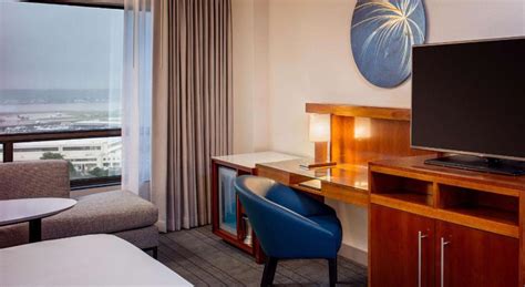 Hyatt Regency Crystal City | Arlington (VA) 2020 UPDATED DEALS $94, HD ...