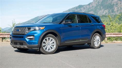 2020 Ford Explorer Hybrid sips its way to EPA-estimated 28 mpg combined ...