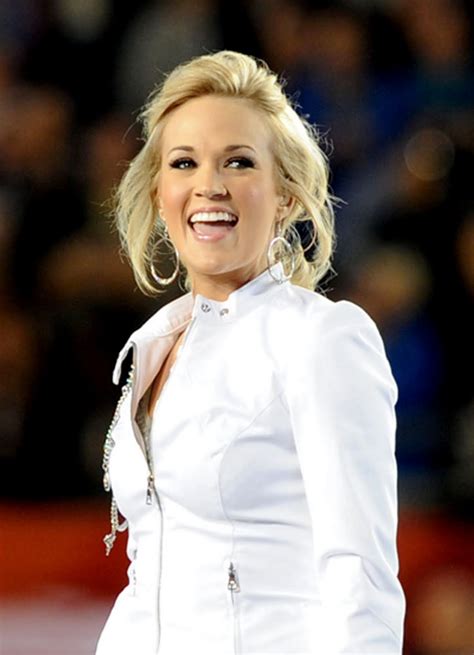 Shanyal's blog: carrie underwood wedding dress