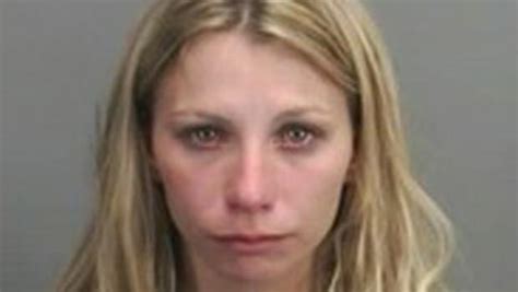 Dog the Bounty Hunter's daughter, Lyssa Chapman, arrested in Hawaii - CBS News