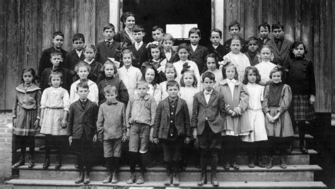 Tammany Family: School Children From 1910