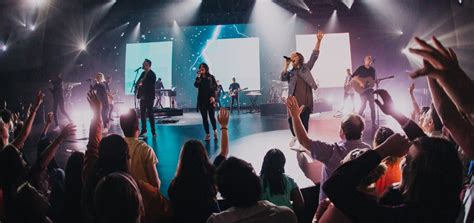 Our Favorite Live Worship Songs | Freeccm.com