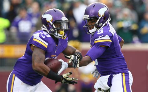 INJURY: Minnesota Vikings place RB Jerick McKinnon on injured reserve ...