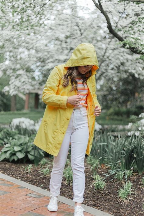 8 Essential Fashion Tips for Styling Your Outfits During Rainy Season