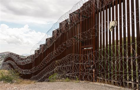 Living in the Shadow of Arizona’s Border Wall